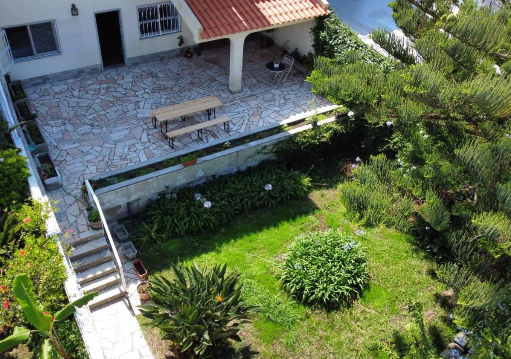 Help in Hostel In Carcavelos, Lisbon Portugal